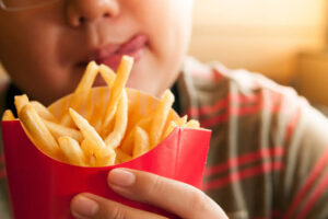 consumir batata frita é proibido para quem quer ter um rejuvenescimento corporal